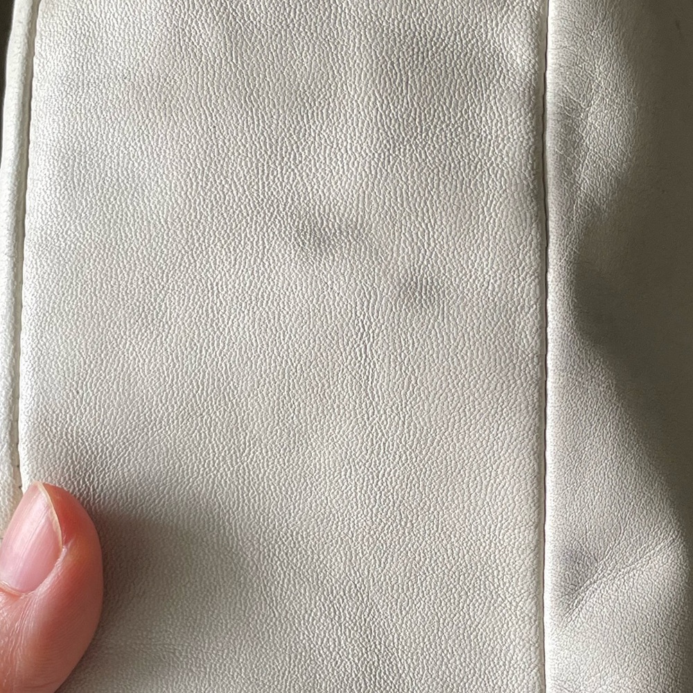 Coach Soho Leather Shoulder Bag Cream - Picture 12 of 12